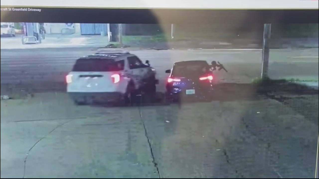 Detroit police talks about video showing officers driving away from shooting
