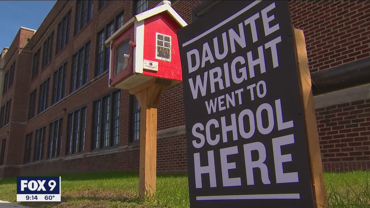 Signs in northeast Minneapolis honor lives killed by police