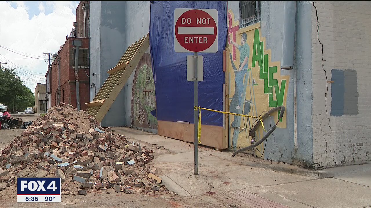 Downtown Cleburne structures could be examined after historic building’s wall collapse
