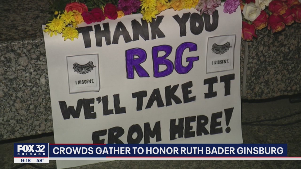 Chicagoans hold vigil for Supreme Court Justice Ruth Bader Ginsburg