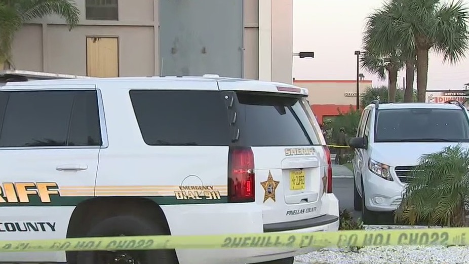 Morning update: Barricaded man prompts SWAT standoff in Pinellas Park