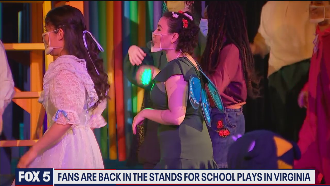 Live audience to return for school plays in northern Virginia