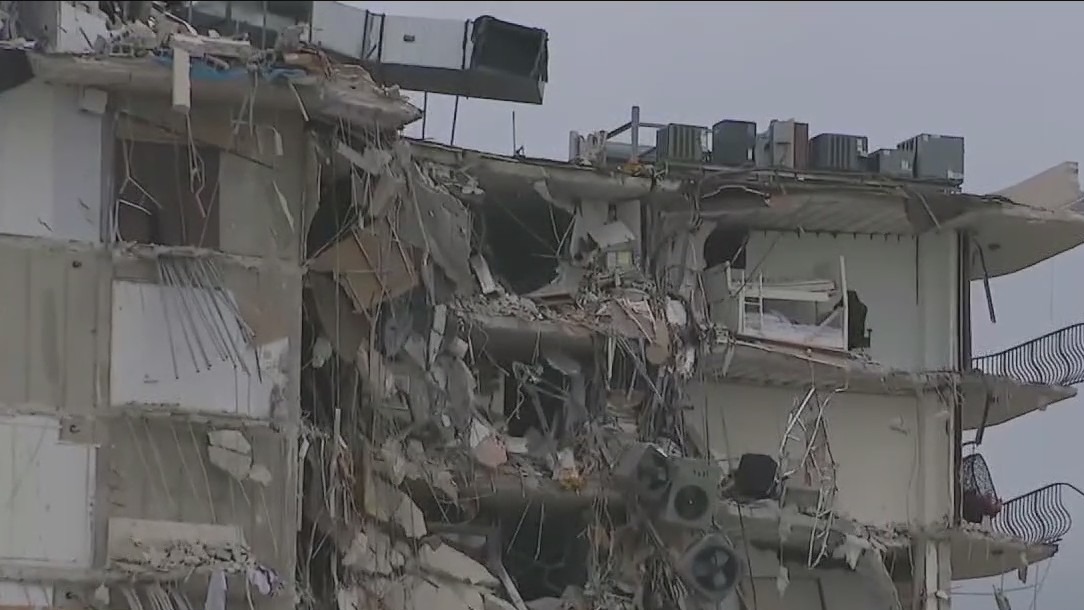 Building collapse in Miami turns into search and rescue operation