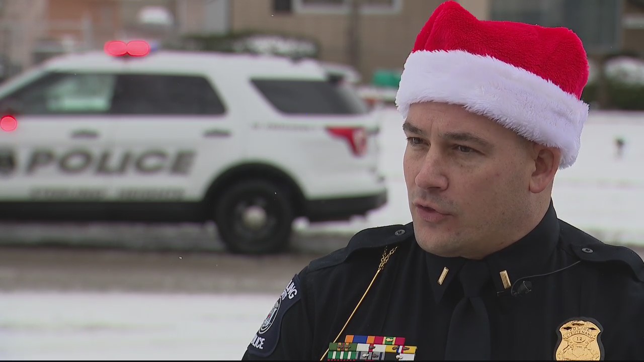 Sterling Heights police, Comeback Quick Response Team bring Christmas to recovering addict's family