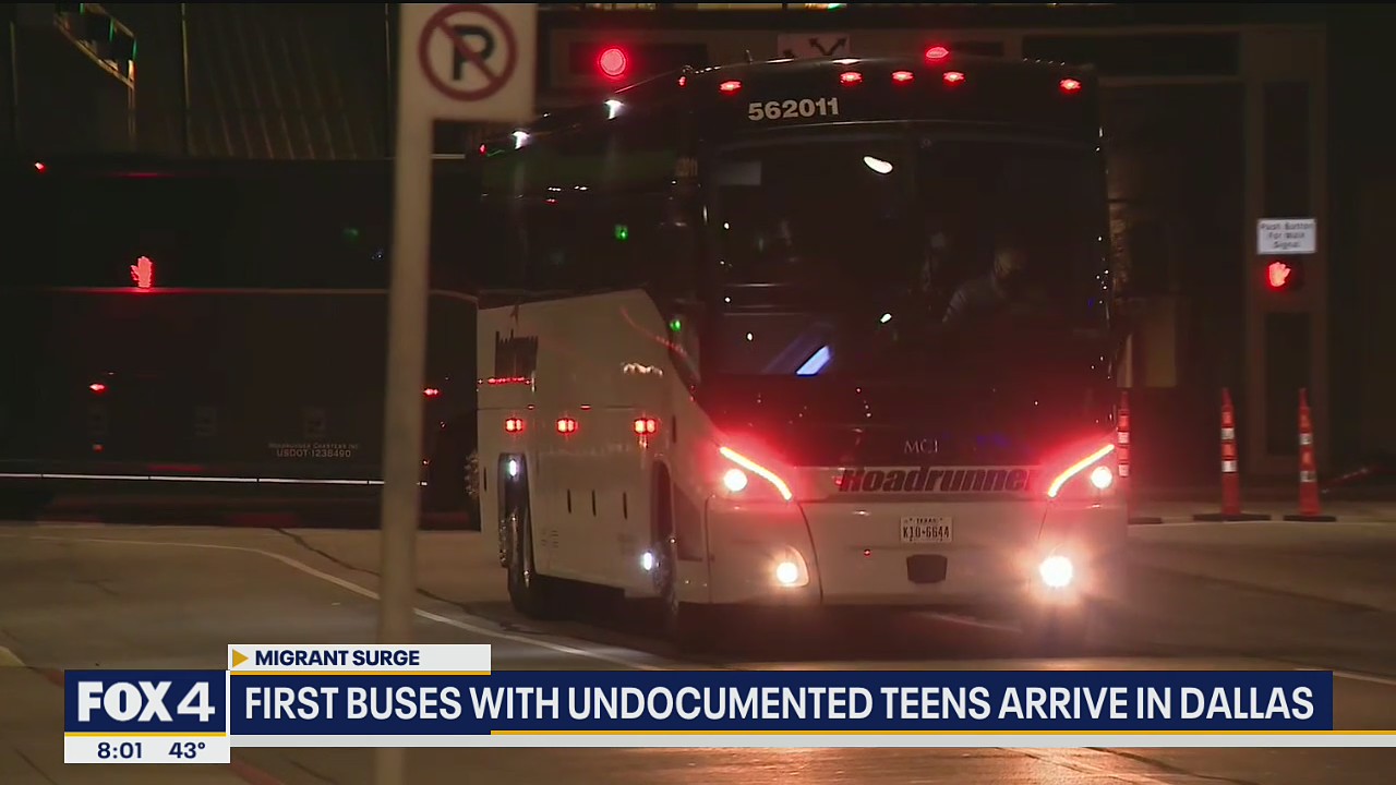First buses with undocumented teens arrive in Dallas