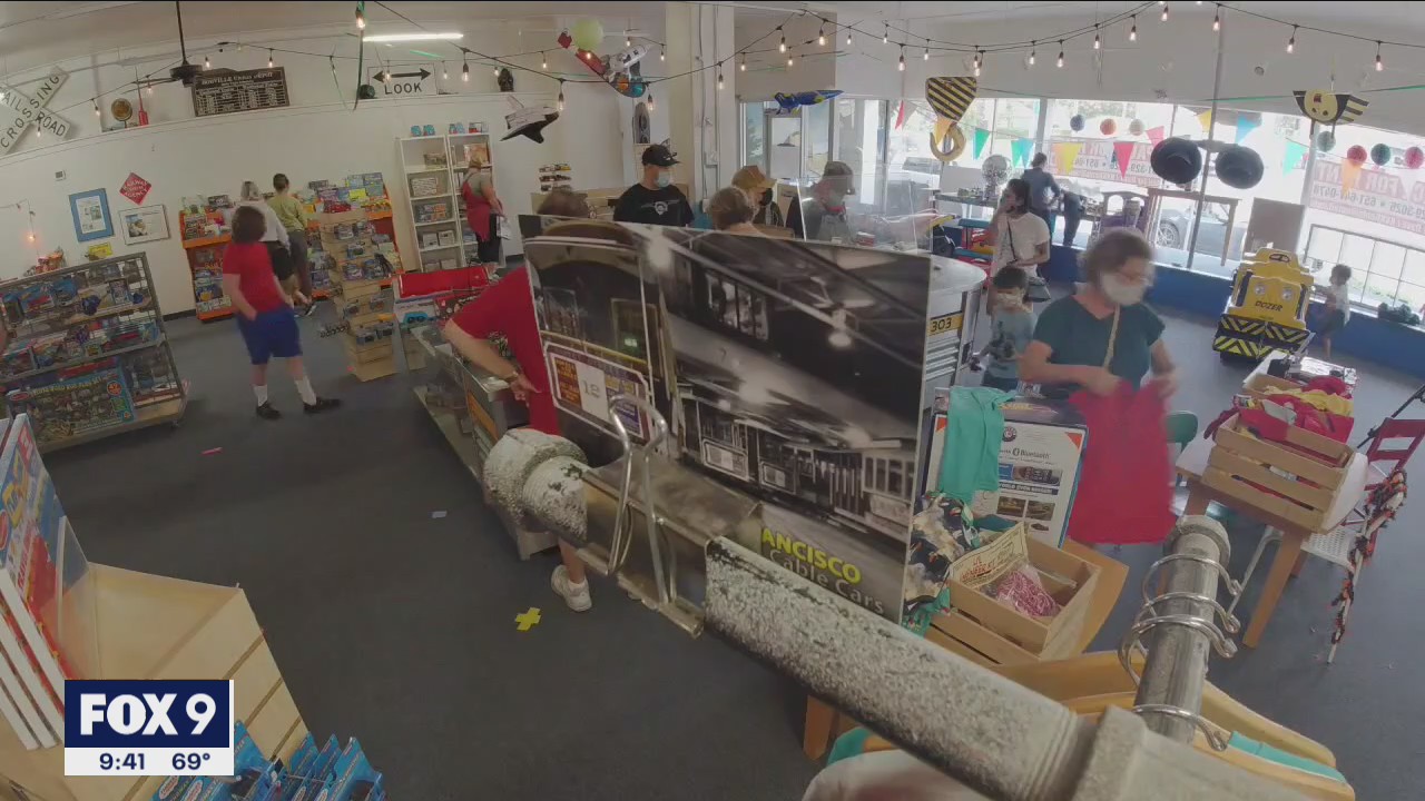St. Paul's Choo Choo Bob's Train Store closes amid pandemic struggles