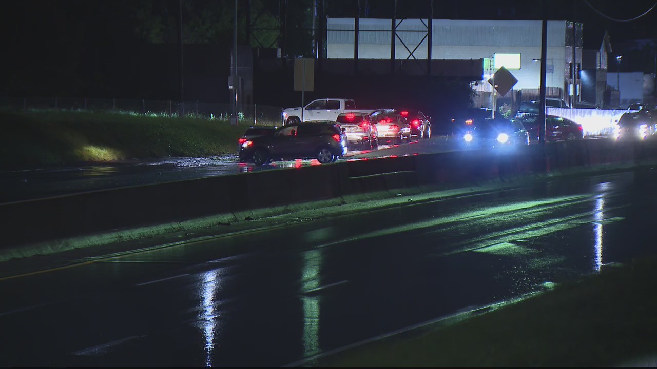 Flooding backing up traffic around Metro Detroit