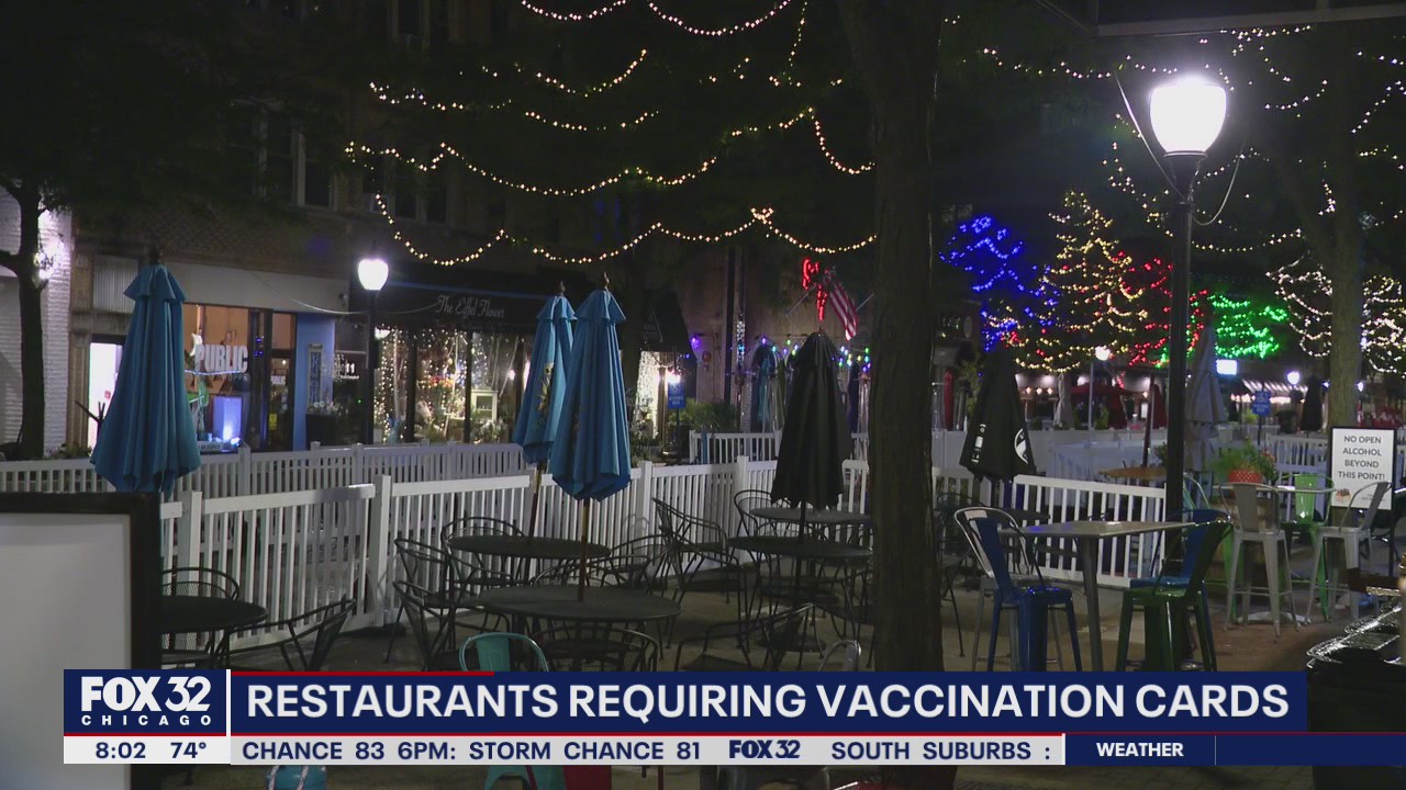 Chicago-area restaurants and music venues are increasingly requiring proof of vaccination