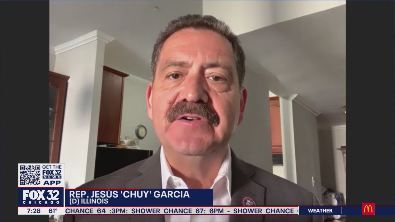 Rep. Chuy Garcia on his new legislation looking to remove barriers to employment for young people