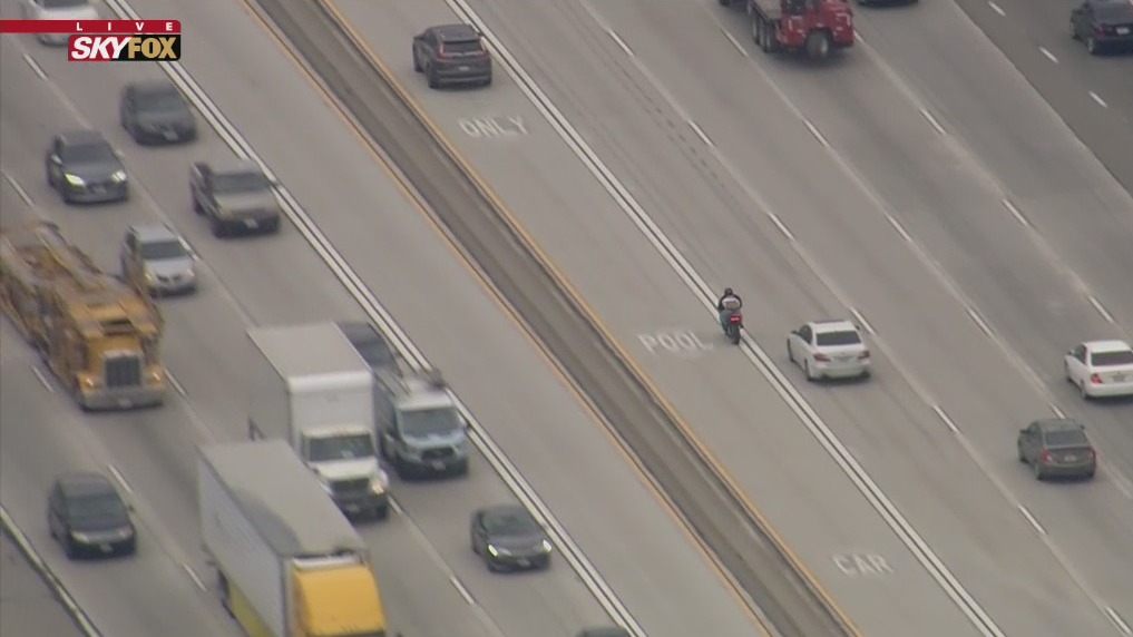 Motorcyclist leads officers on chase through San Gabriel Valley; suspect stops for gas mid-pursuit