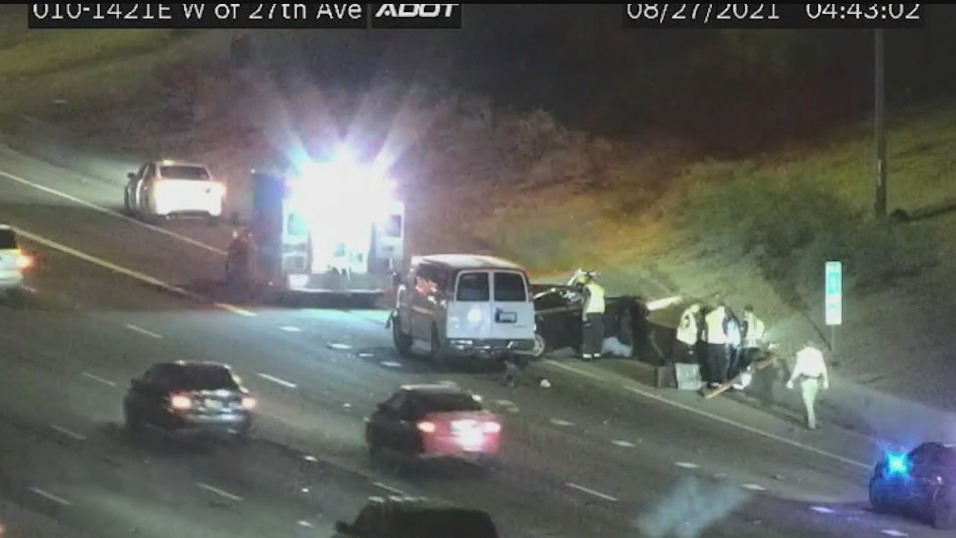 One dead after I-10 crash in Phoenix