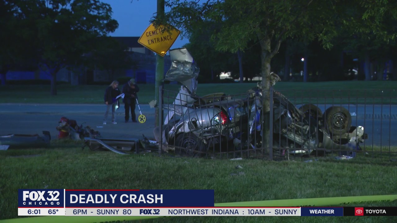 1 killed, 4 seriously injured in crash on Southwest Side