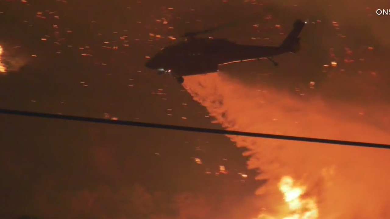 Massive brush fire burns near Lake Hughes