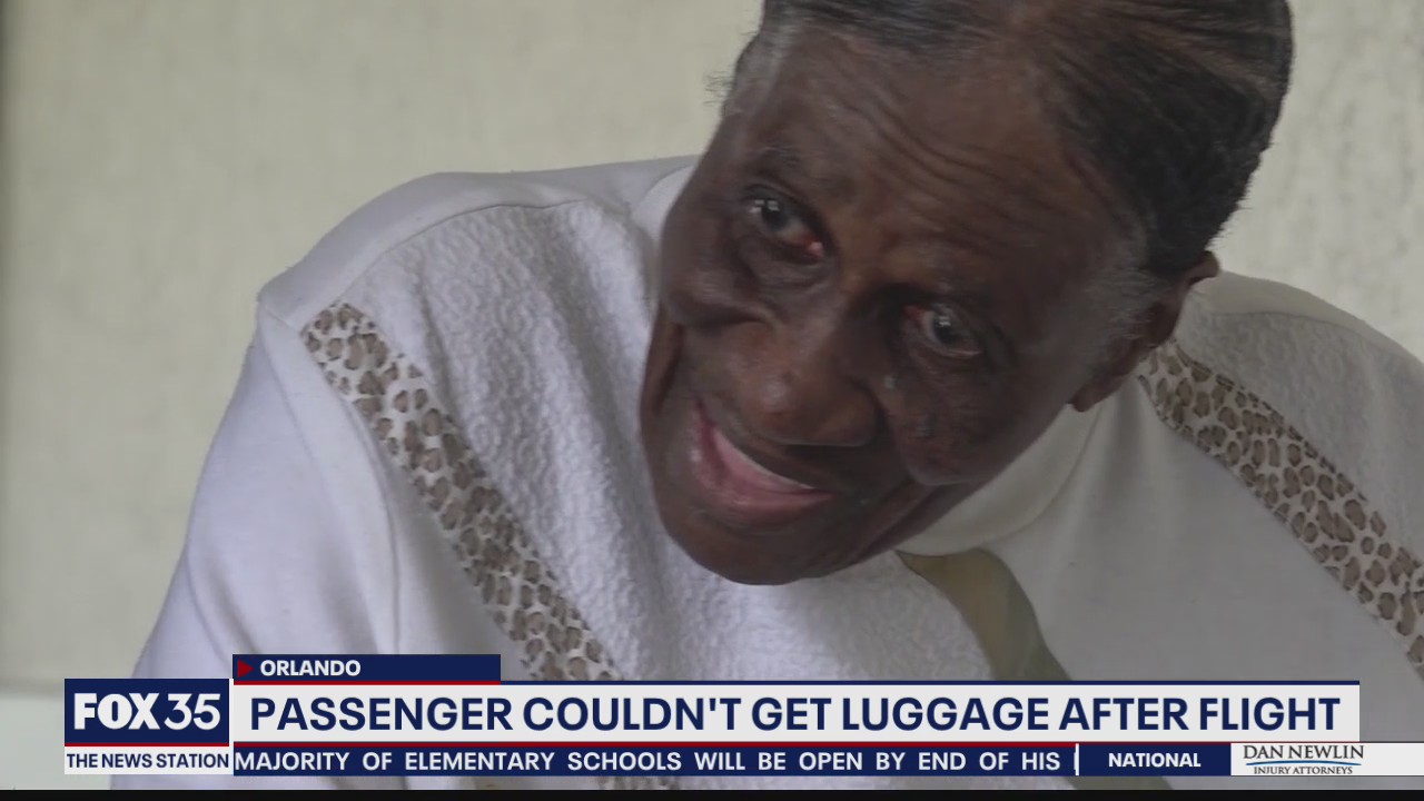 Elderly passenger couldn't get luggage after flight