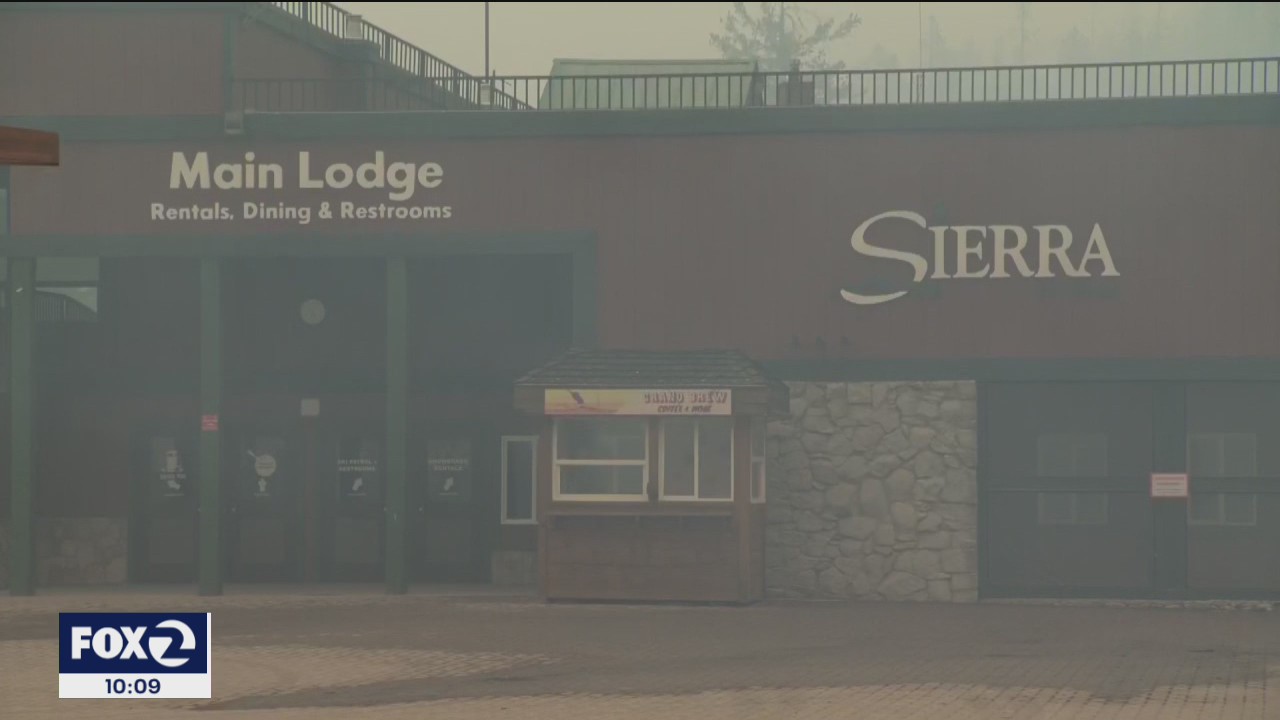 Tens of thousands of Lake Tahoe area residents flee from Caldor Fire