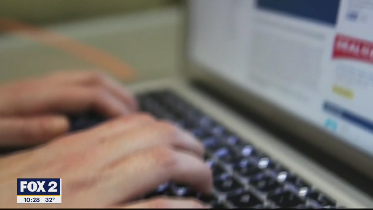 Tips to stay safe while shopping online from the BBB