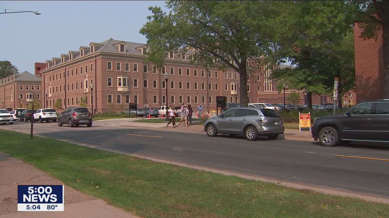 Move-in day begins at University of Minnesota