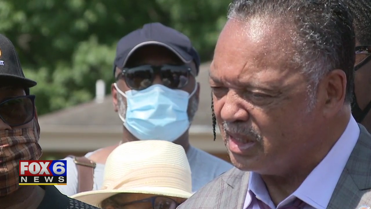NAACP, Rev. Jesse Jackson call for indictment of Officer Sheskey in shooting of Jacob Blake