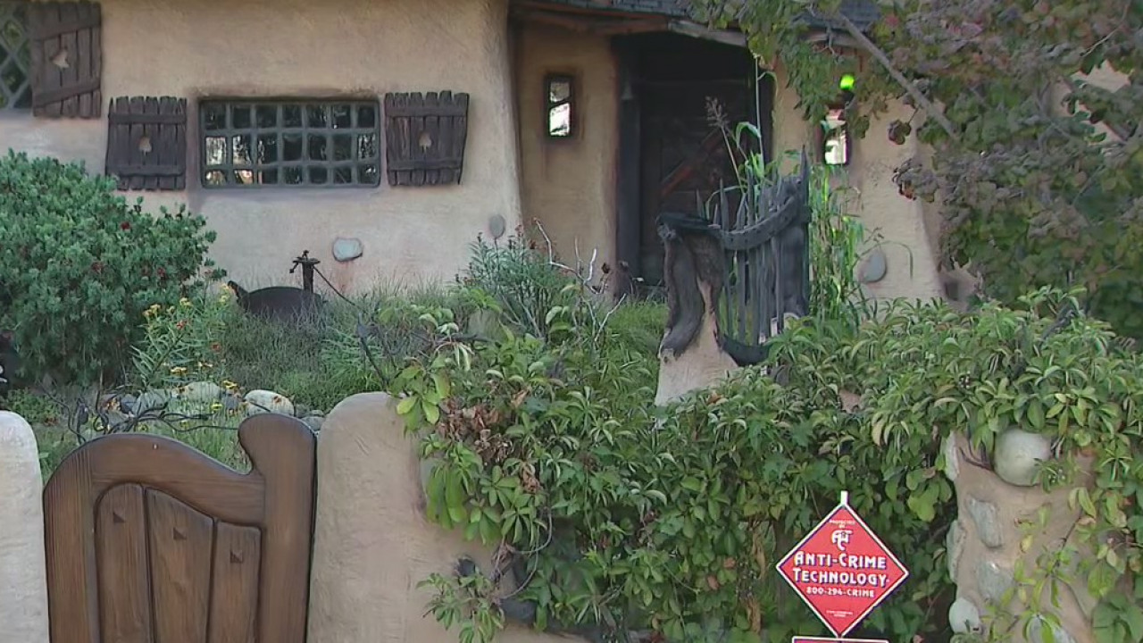 Beverly Hills band trick-or-treating