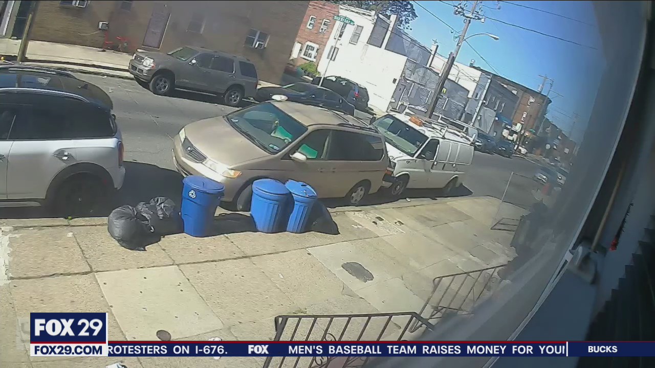 Caught on camera: Driver pushes vehicle out of parking space