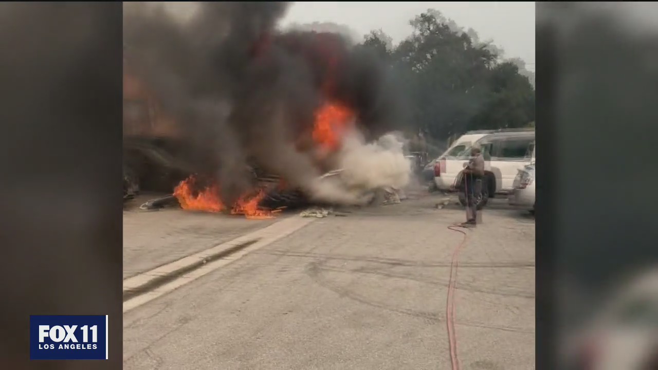 Officials investigating deadly plane crash in Van Nuys