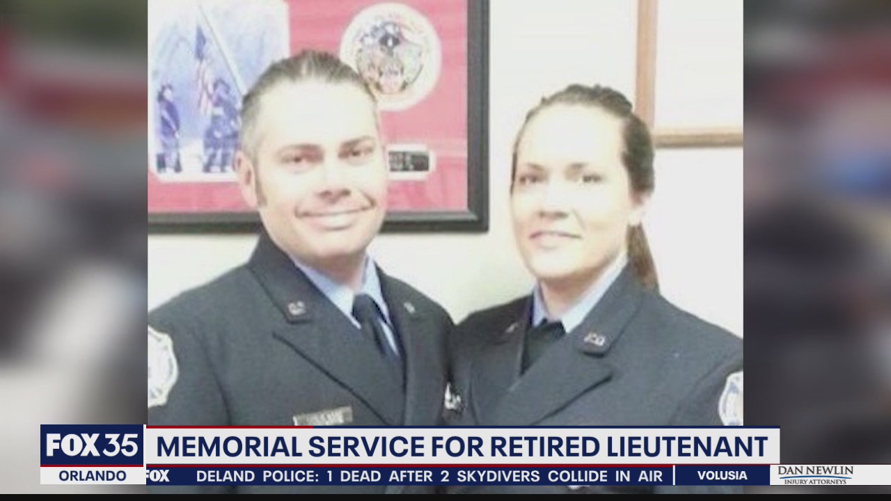 Memorial service held for retired firefighter