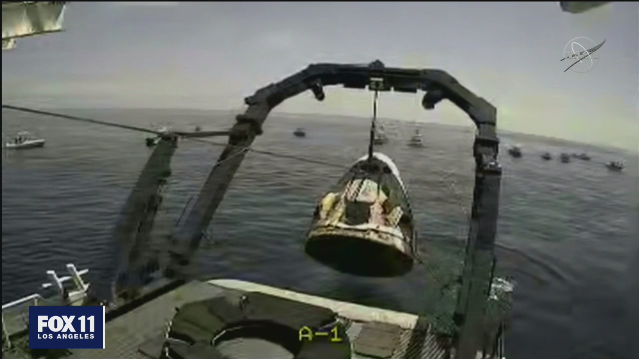 Spacex Dragon Capsule Splashdown
