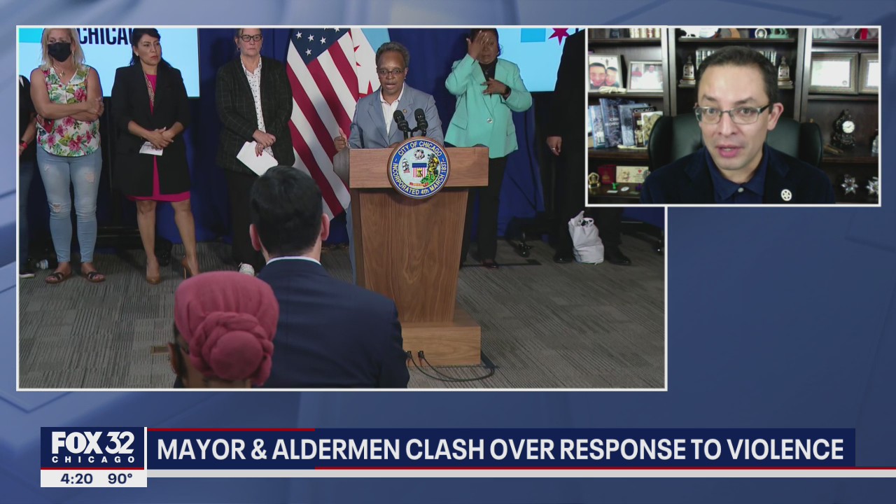 Alderman clashes with Lightfoot over response to Chicago's weekend violence