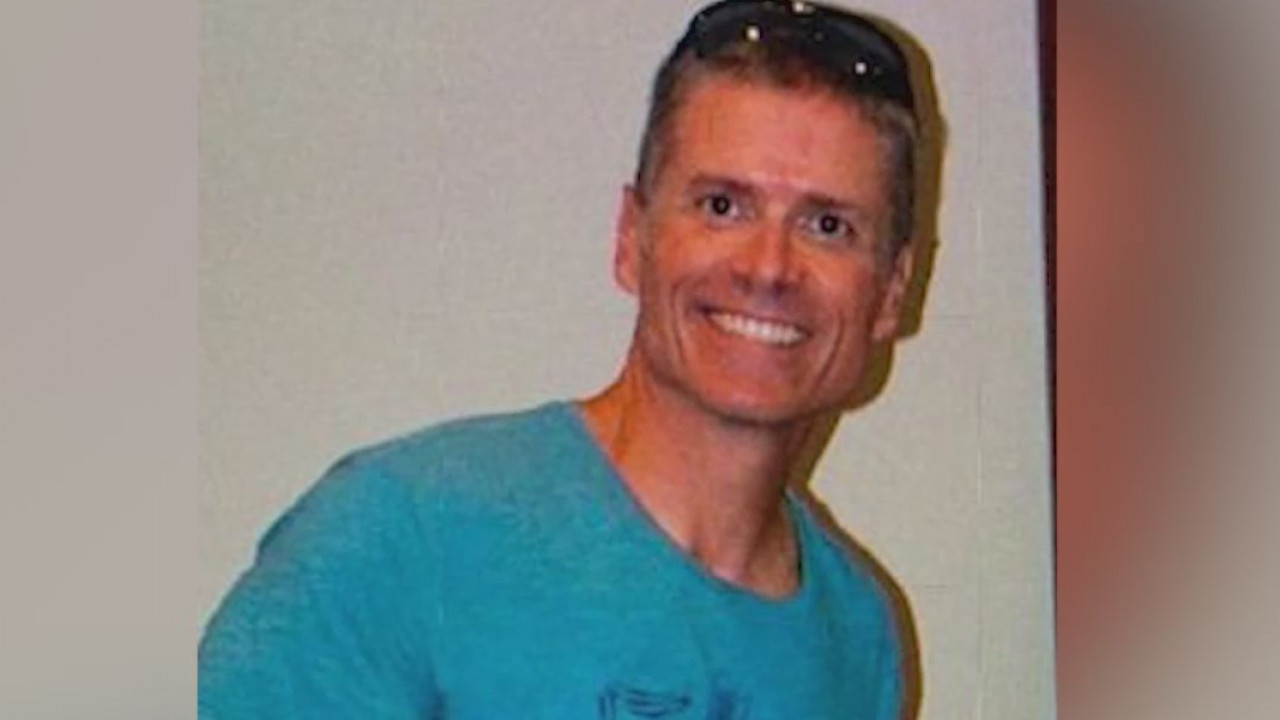 Father dies saving 3 in riptide