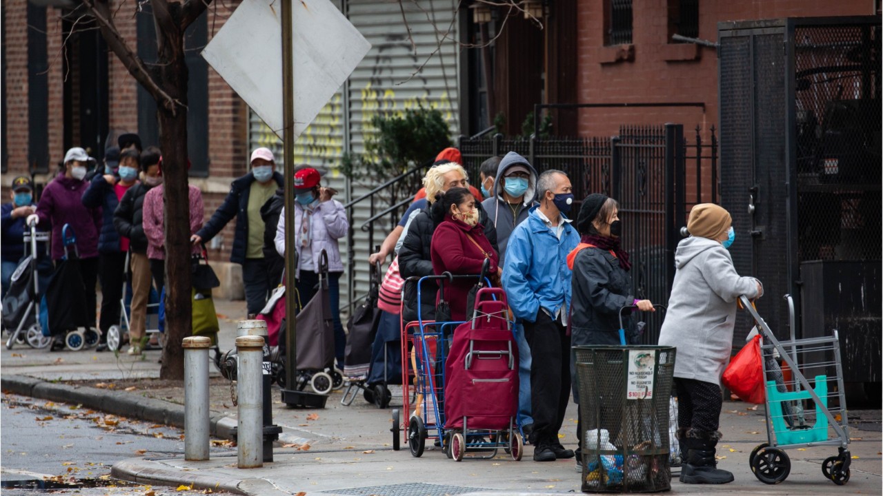 Number of Americans applying for unemployment benefits increases to 885,000