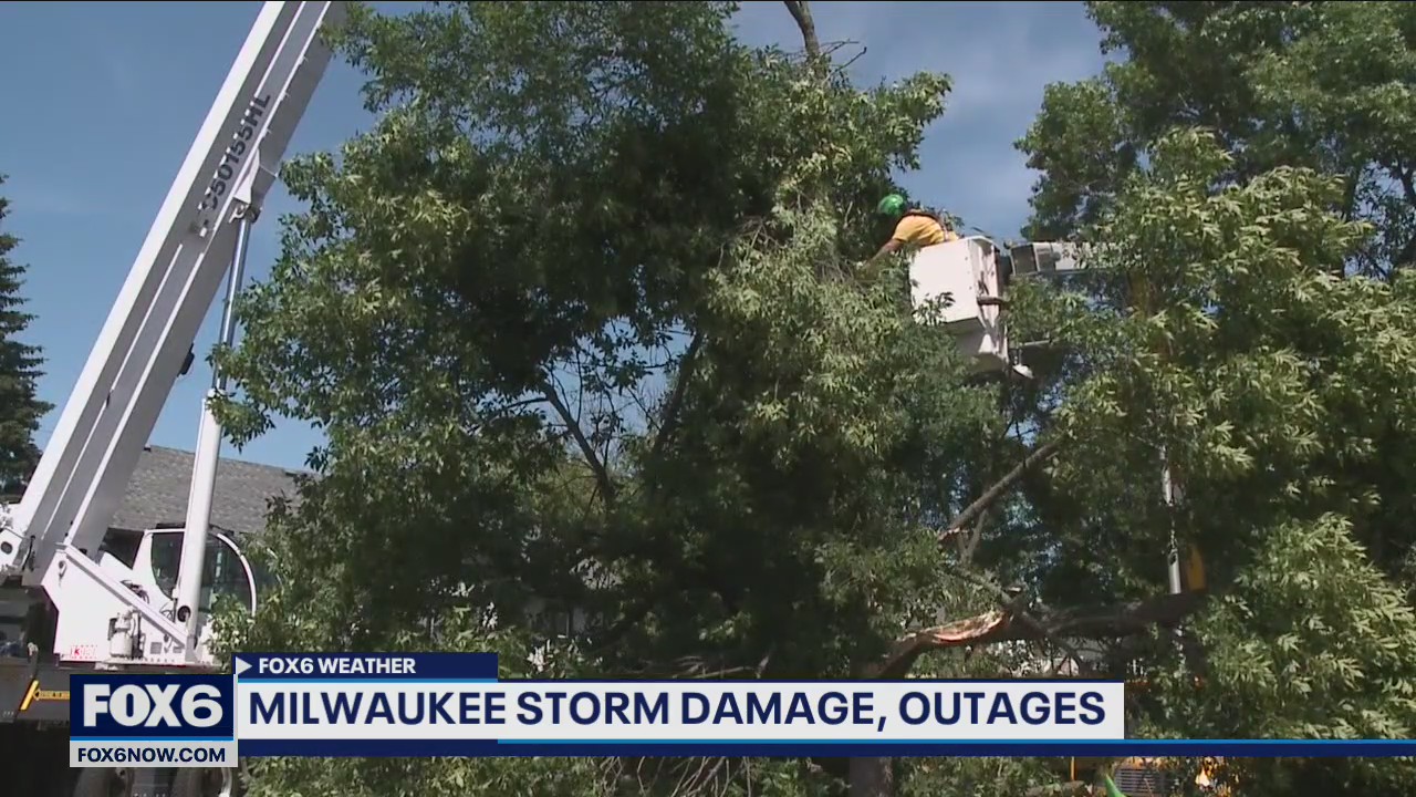 Milwaukee neighbors wait on power restoration