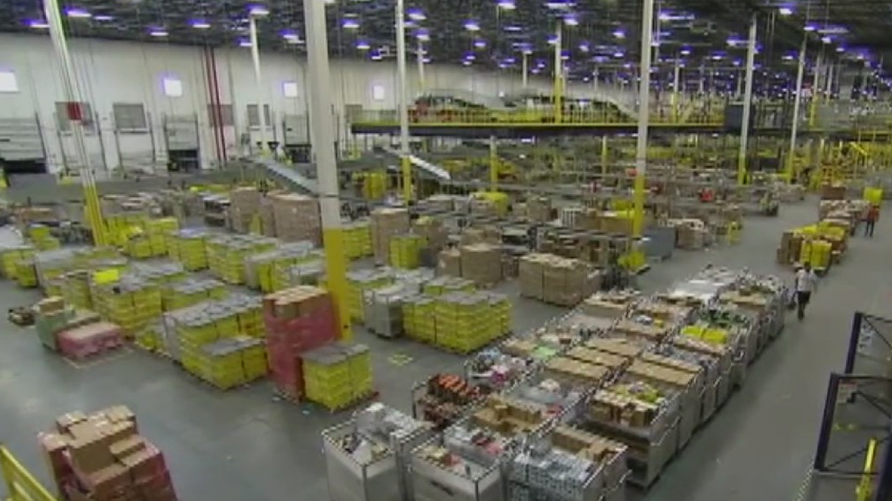 Holiday shopping predictions this year