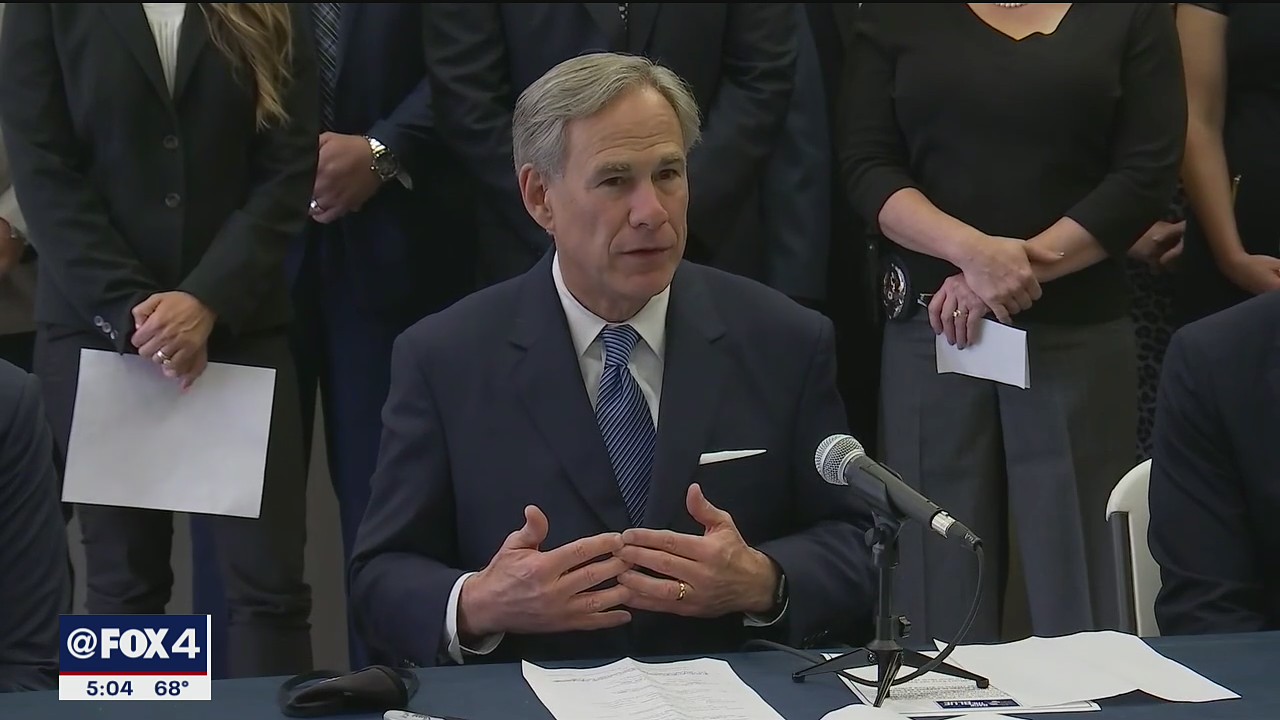 Gov. Abbott signs Back the Blue pledge against defunding Texas police departments
