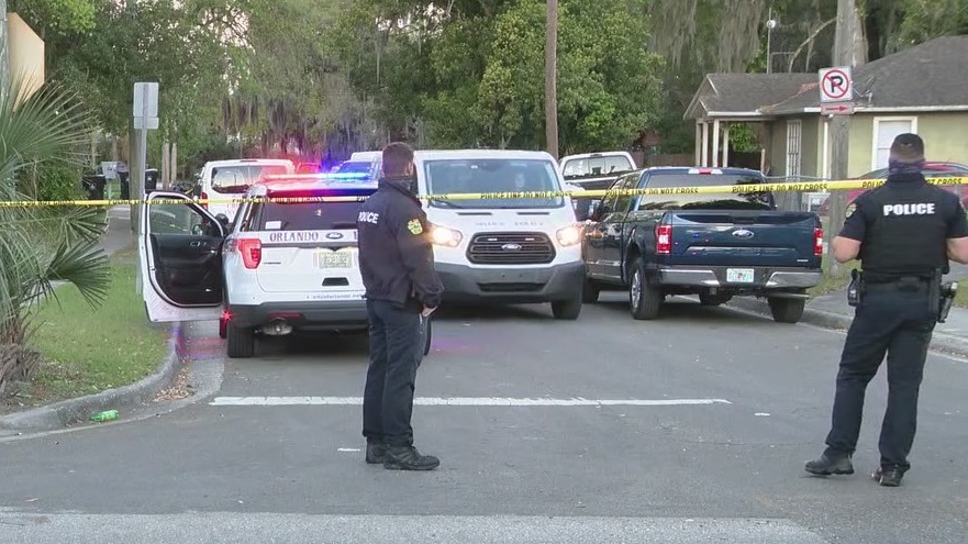 Police investigate shooting in Orlando that left 1 dead