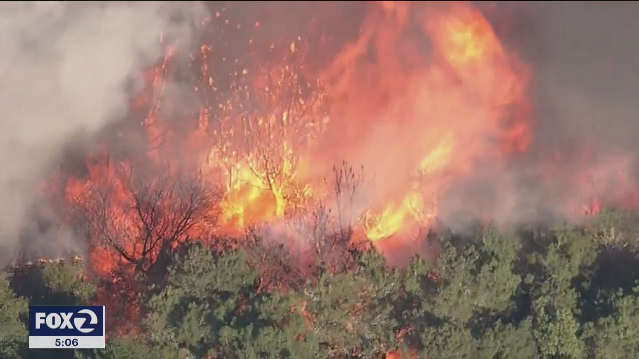 More evacuations from deadly North Bay fires