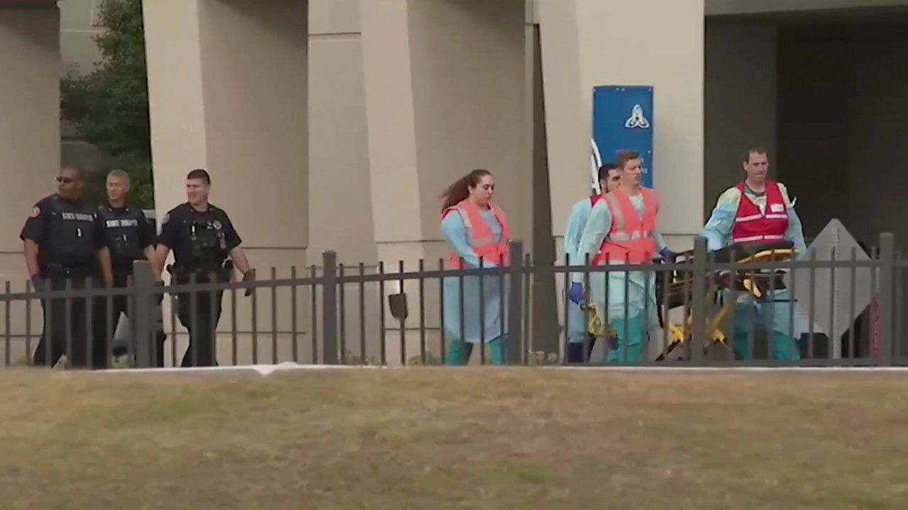 At least 2 killed, several hurt in shooting at Pensacola Navy base