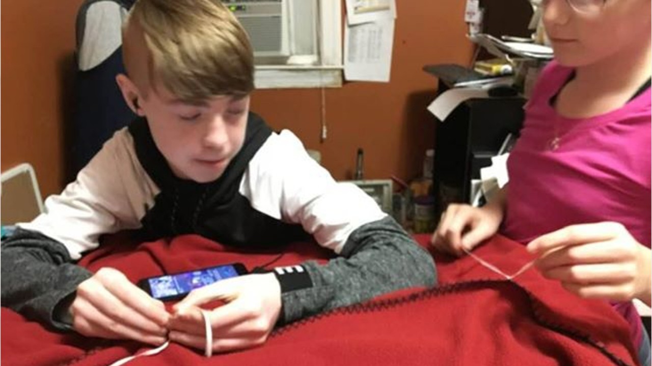 Teen brain tumor survivor sends prayer blankets to others in need