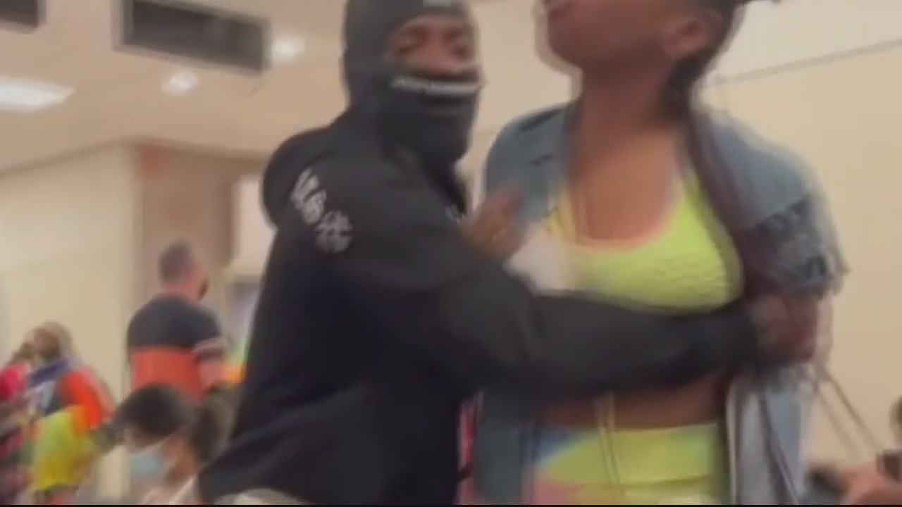 Spirit Airline passengers fight in Atlanta before flight to Detroit