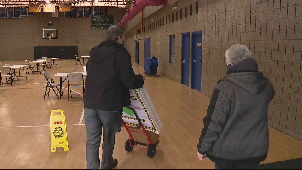 Free vaccines for seniors at multiple Wayne County sites this week.