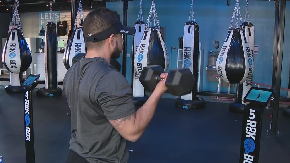 Scottsdale gym offers 'no mirror' workouts