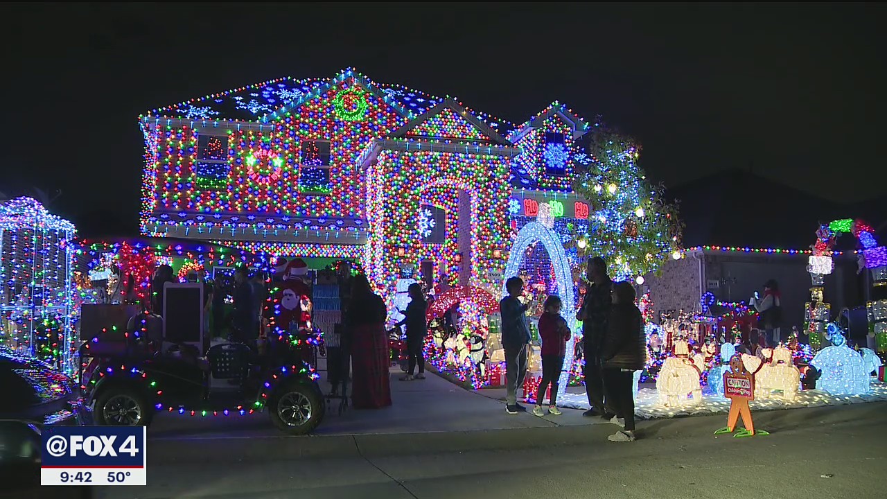 Frisco family continues tradition of putting up massive holiday lights display