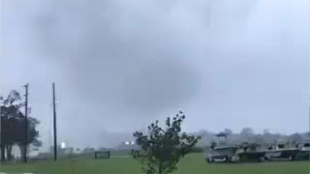 Dorian: Video shows tornado hitting N. Carolina