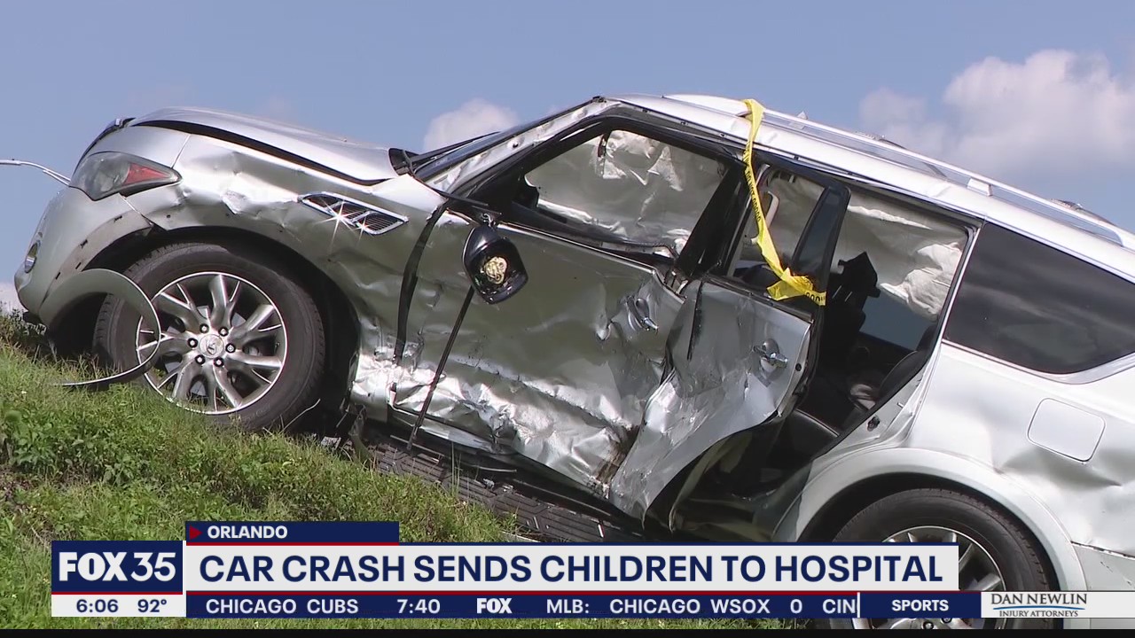 Car crash sends children to hospital