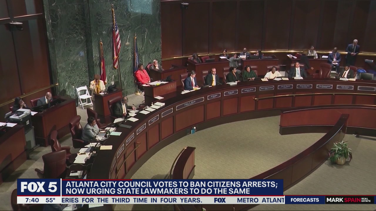 City council votes to ban citizens arrests