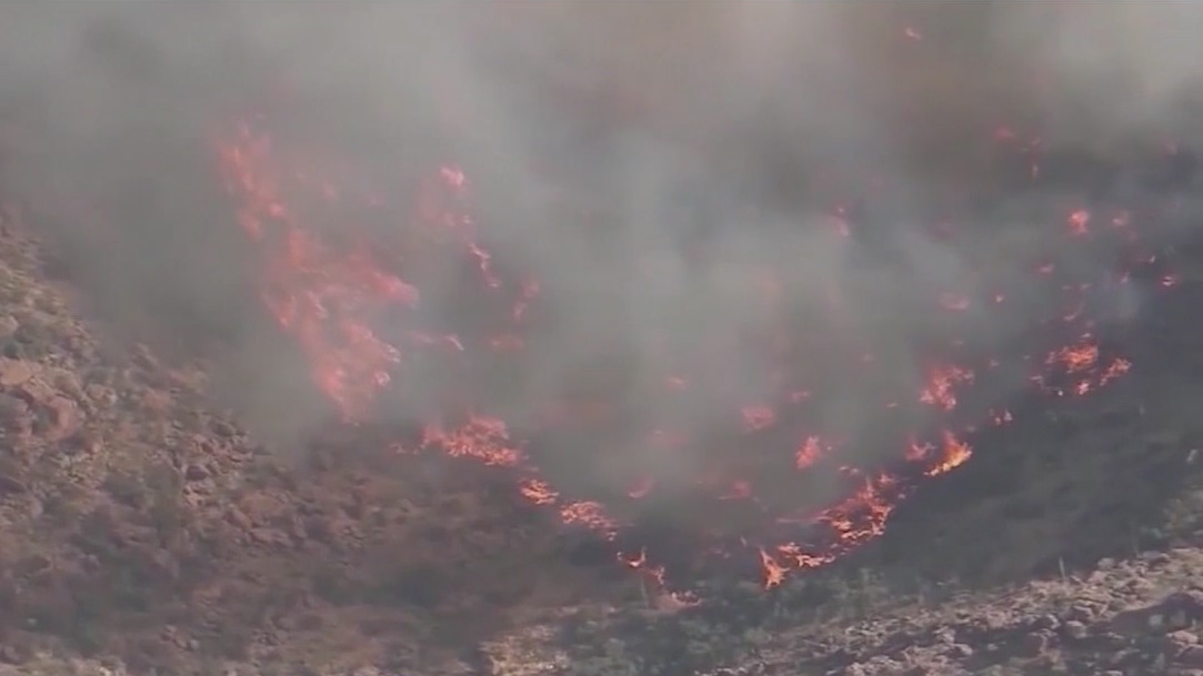 Wet weather bringing temporary relief for fire crews in Arizona