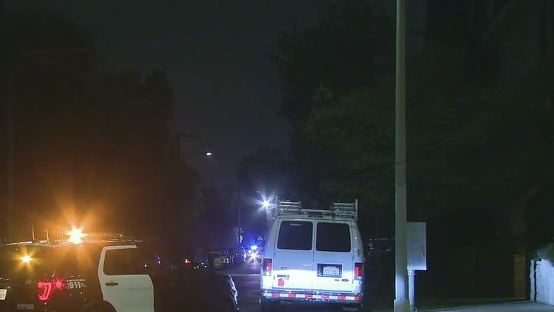 Authorities search for suspect in San Fernando Valley