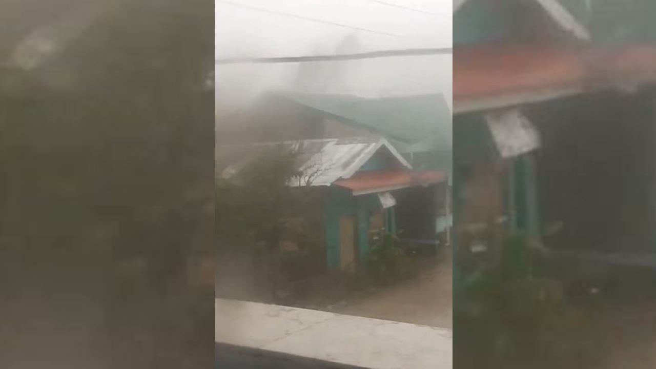 At least 10 people killed after Typhoon Goni made landfall in Philippines