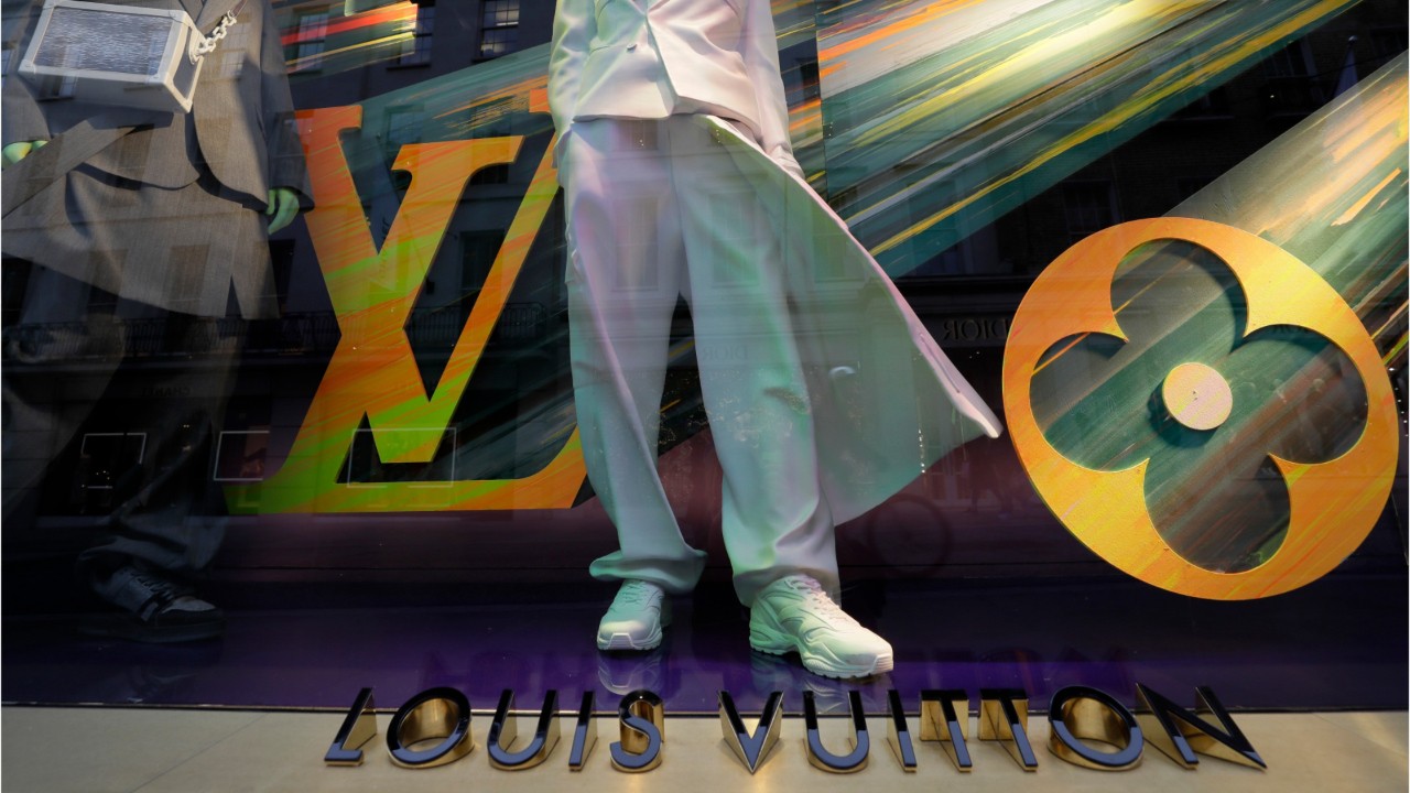 Louis Vuitton parent company to buy Tiffany for $16.2 billion