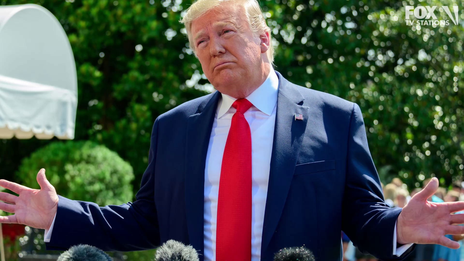 Trump considering executive order to add citizenship question on 2020 Census