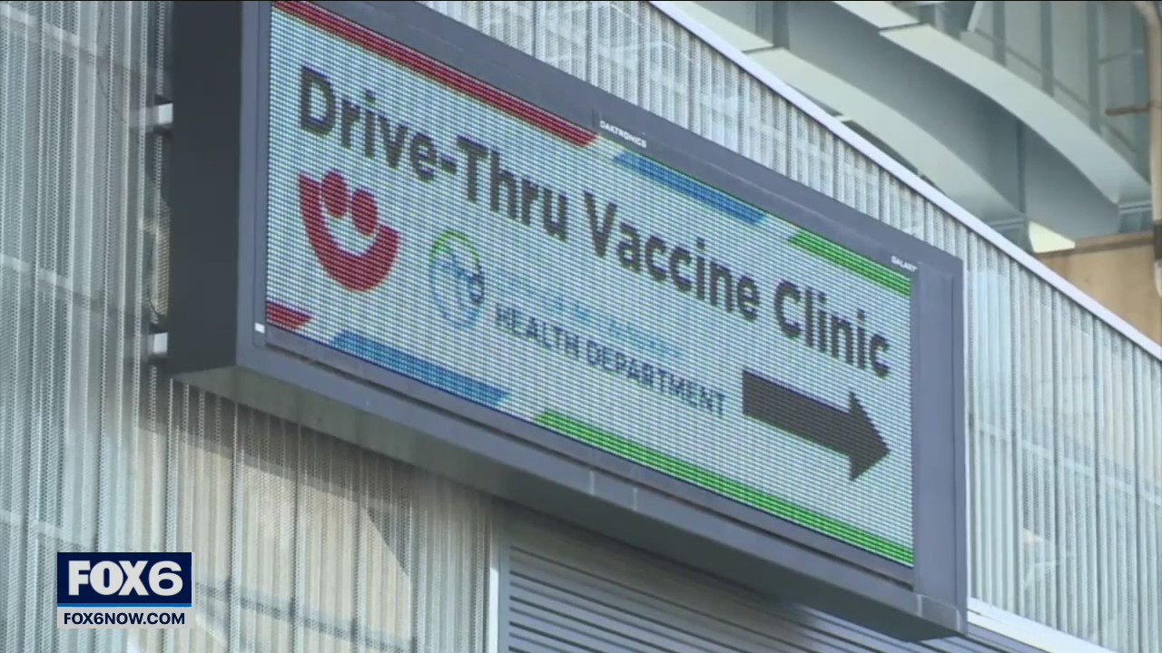 Milwaukee COVID vaccine drive-thru at Summerfest grounds